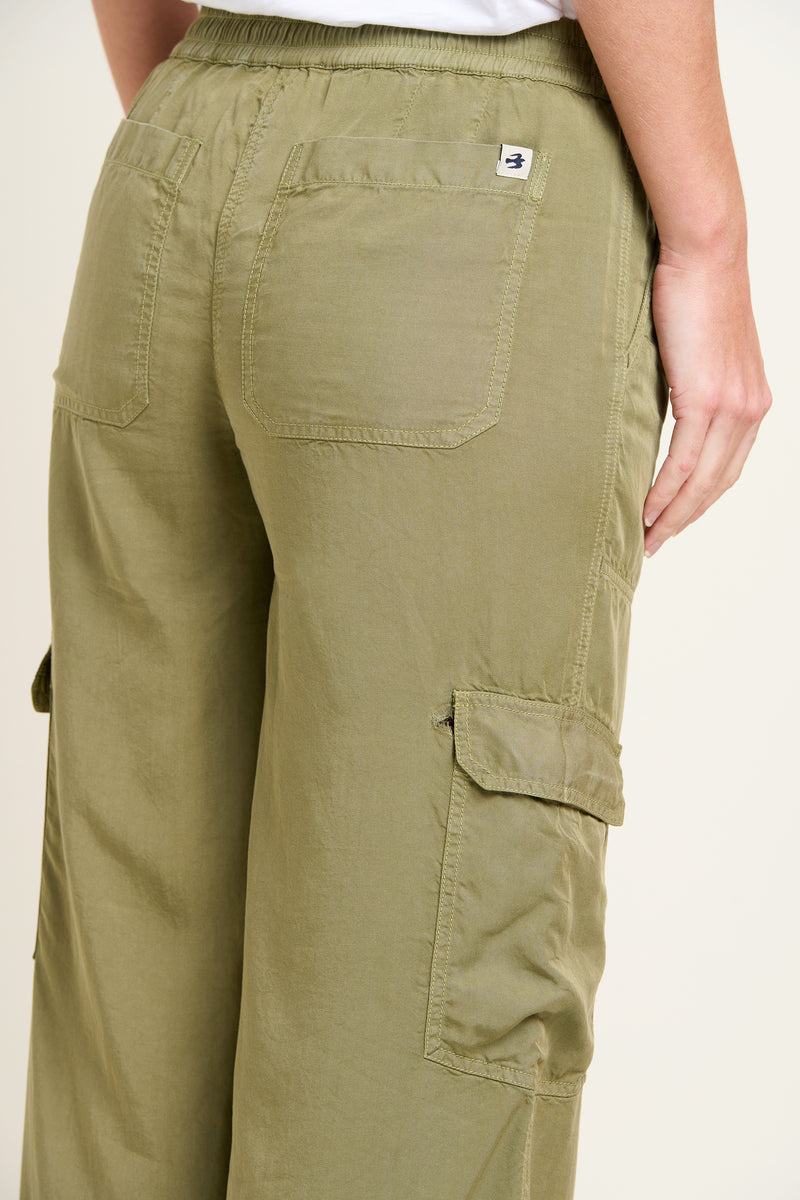 Wide Leg Side Pocket Trouser