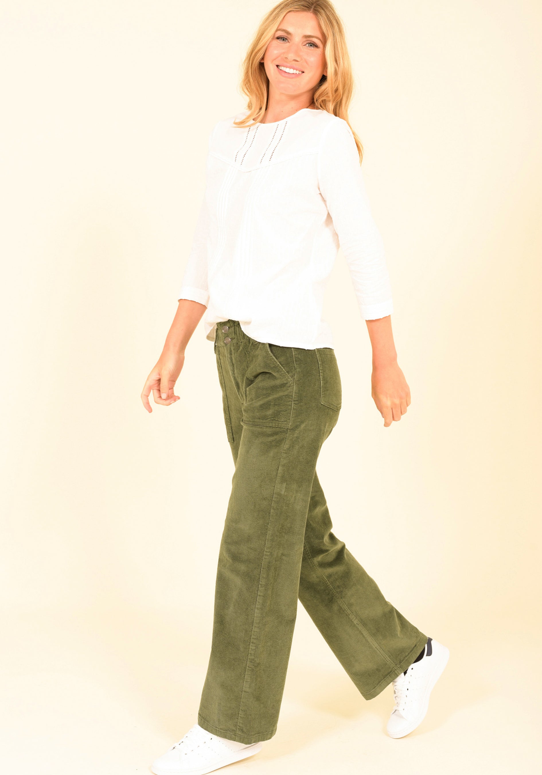 Wide Leg Cordoroy Trouser